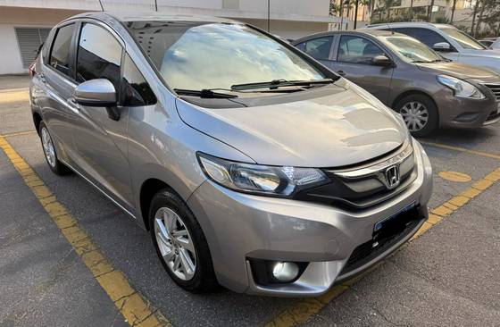 HONDA FIT 1.5 LX 16V FLEX 4P AUTOMÁTICO HONDA FIT 1.5 LX 16V FLEX 4P AUTOMÁTICO